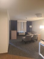 Dothan East Inn & Suites