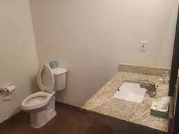 Dothan East Inn & Suites