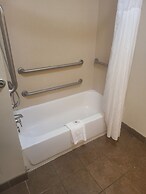 Dothan East Inn & Suites