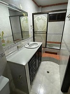 Apartamento comodo central