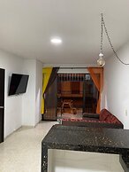 Apartamento comodo central