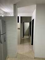 Apartamento comodo central