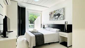 Cobertura com Piscina na praia de Bombas