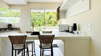 Cobertura com Piscina na praia de Bombas