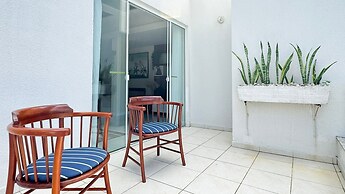 Cobertura com Piscina na praia de Bombas