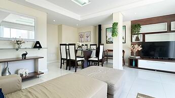 Cobertura com Piscina na praia de Bombas