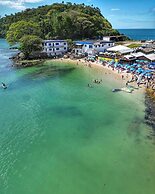 Cobertura com Piscina na praia de Bombas