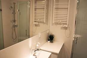 Cracow Vistula Boulevard 1