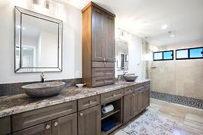 KBM Resorts Free CAR Kapalua Ridge Villas Oceanfront 2-bedroom Condo W