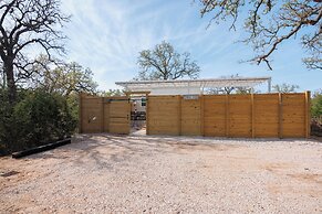 Secluded Luxury Couples cabin Sauna Pool