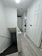 Charming London Apartment Retreat