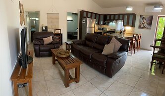 Gorgeous Poolside Apartment