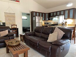 Gorgeous Poolside Apartment