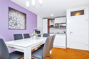 Modern apartment Katarina