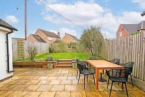 Charming 4 Bedroom Home Near Oxford