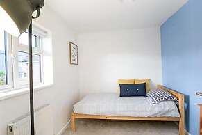 Charming 4 Bedroom Home Near Oxford