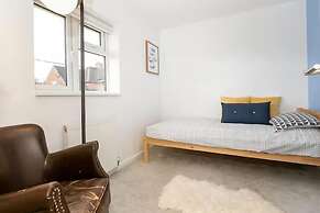 Charming 4 Bedroom Home Near Oxford