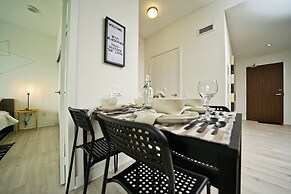 RivetStays - The Icon