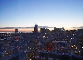 RivetStays - The Icon