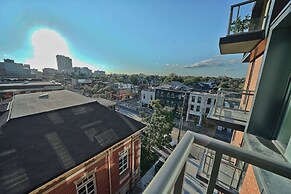 RivetStays - The Icon