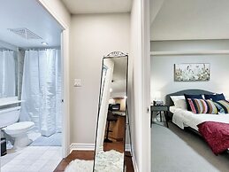 RivetStays - The Icon