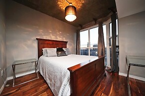 RivetStays - The Icon