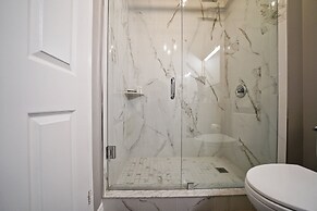 RivetStays - The Icon