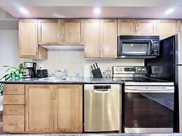 RivetStays - The Icon