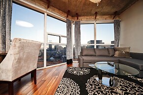 RivetStays - The Icon