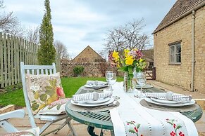 Country Cottage in Heart of the Cotswold
