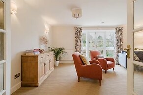 Country Cottage in Heart of the Cotswold