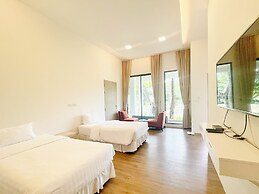 Tree Scape Mountain View Resort