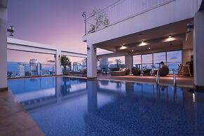 Amana Hotel & Residences