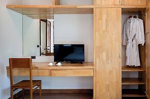 Amana Hotel & Residences