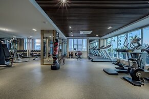 Amana Hotel & Residences