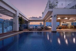 Amana Hotel & Residences