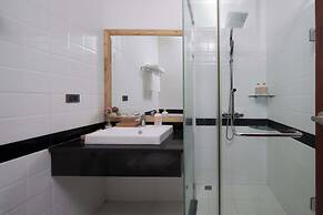 Amana Hotel & Residences