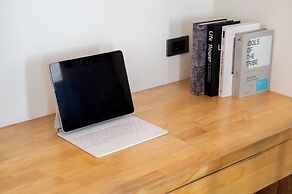 Amana Hotel & Residences