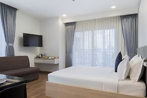 Amana Hotel & Residences