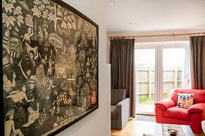 Cosy 3 Bedroom Home  Bicester Village