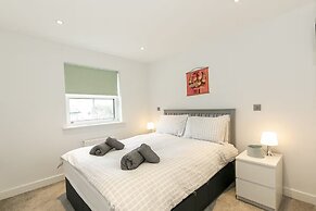 Cosy 3 Bedroom Home  Bicester Village