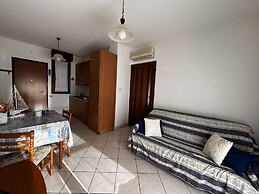 Holiday Apartment With Pool Near the Beach