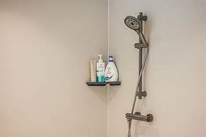 Modern Space Hotel Guangzhou Nansha Line4 STN