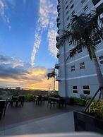 Unistay Coast Res R38 with Bal-Sunset Vw