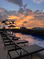 Unistay Coast Res R38 with Bal-Sunset Vw