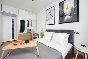 Lumina 2-room apart near Złote Tarasy