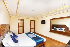 Hotel Gurupriya