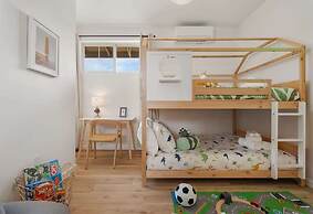 @marbella Lane - Blissful Studio in Makaha