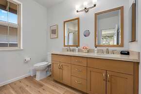 @marbella Lane - Blissful Studio in Makaha