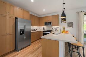 @marbella Lane - Blissful Studio in Makaha